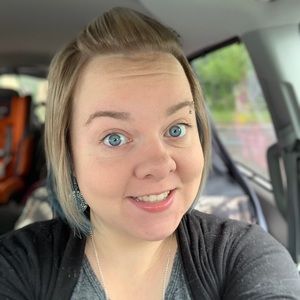 Meet your Posher, Christina